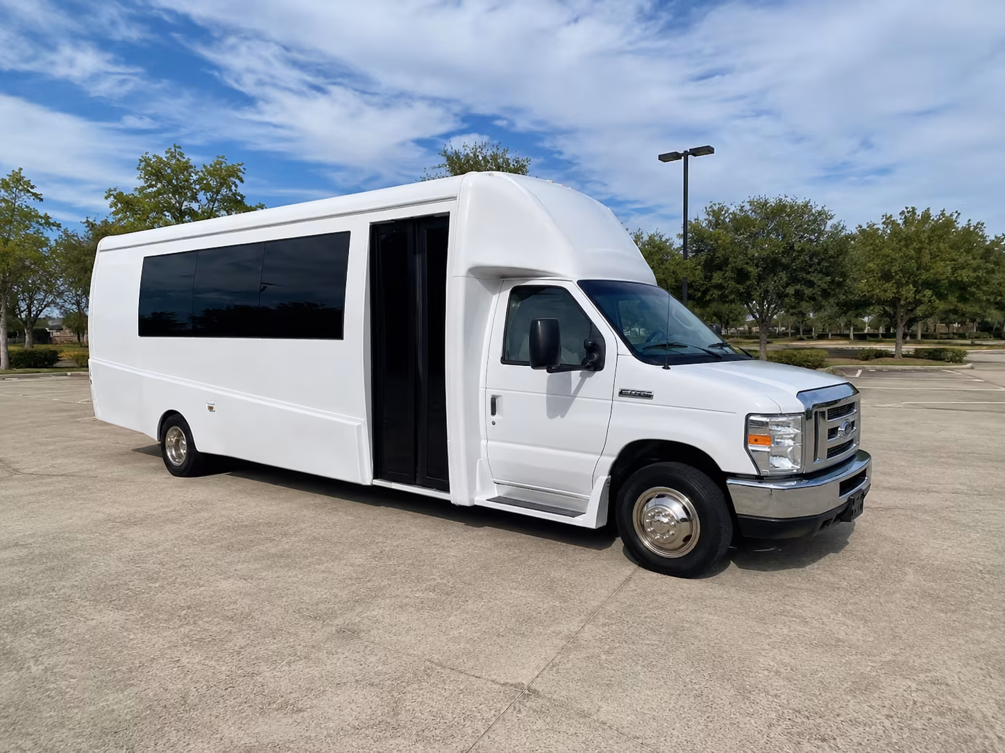 bus rentals for winery tours and corporate hospitality in temecula