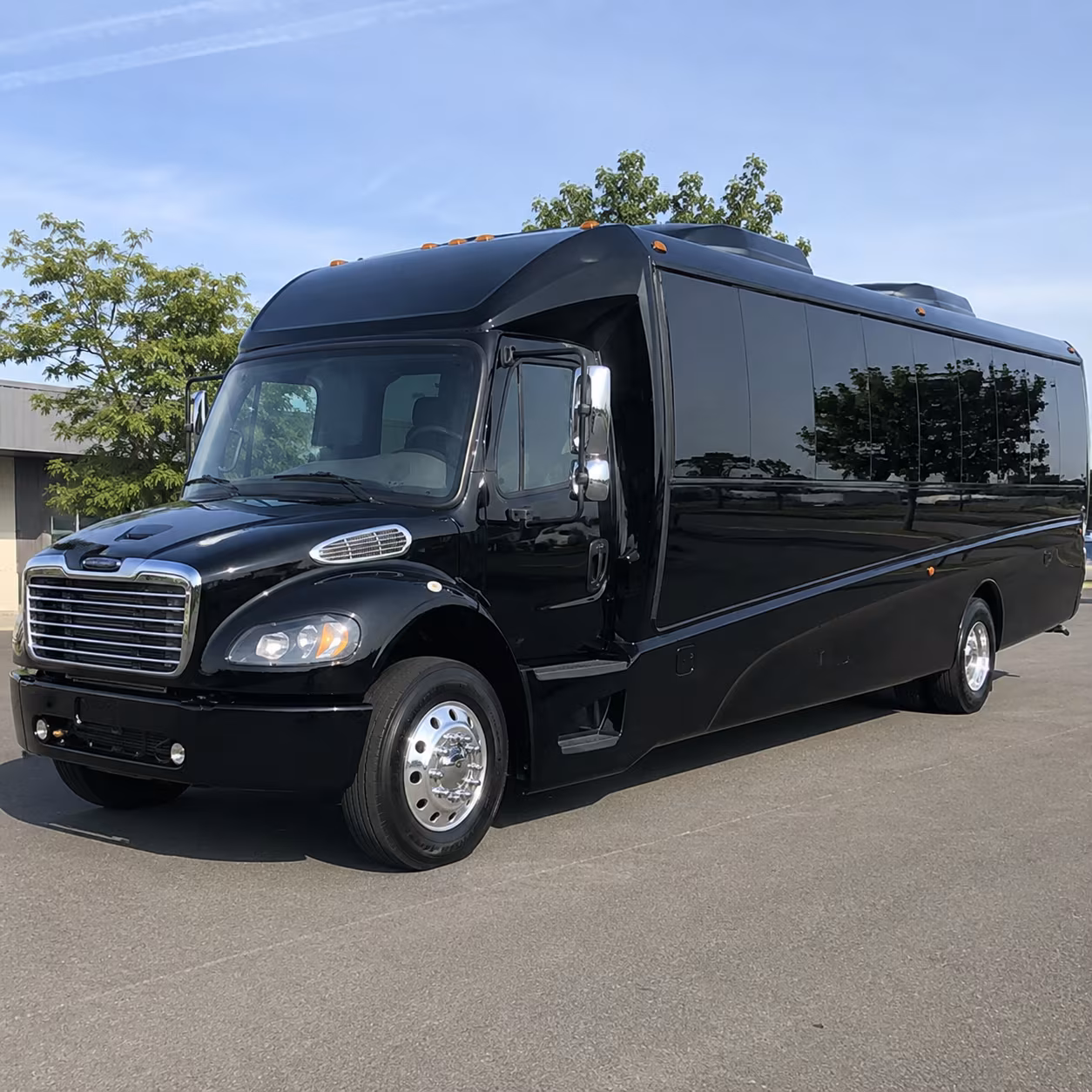 vista 35 passenger minibus